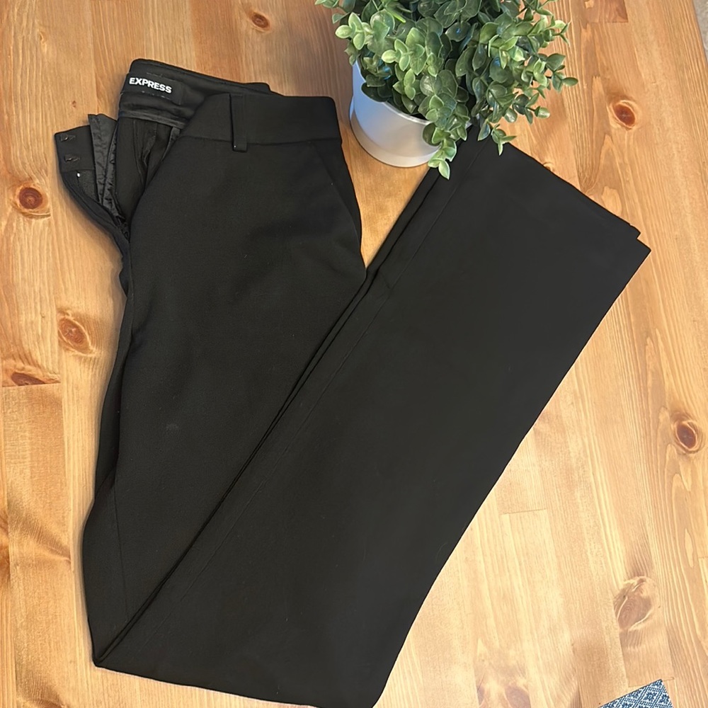 Express dress pants. Size 2R. Black. Like new.